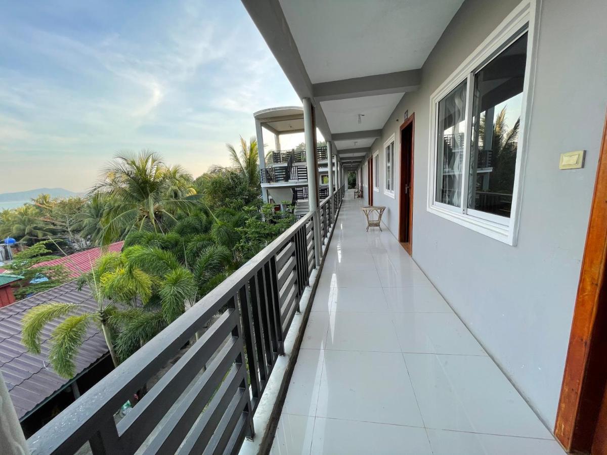 Roomy Guesthouse Kaoh Touch Exterior photo