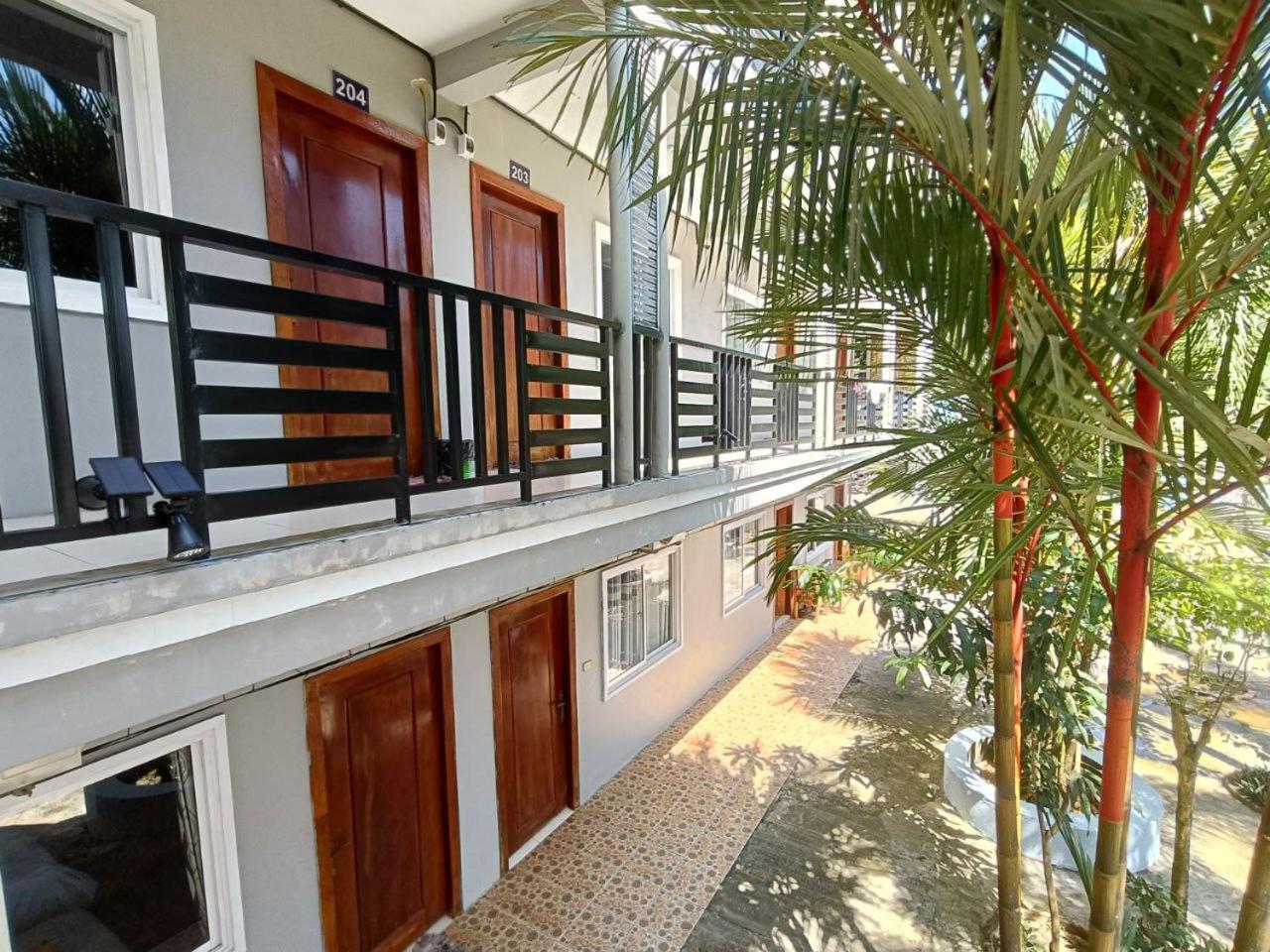 Roomy Guesthouse Kaoh Touch Exterior photo